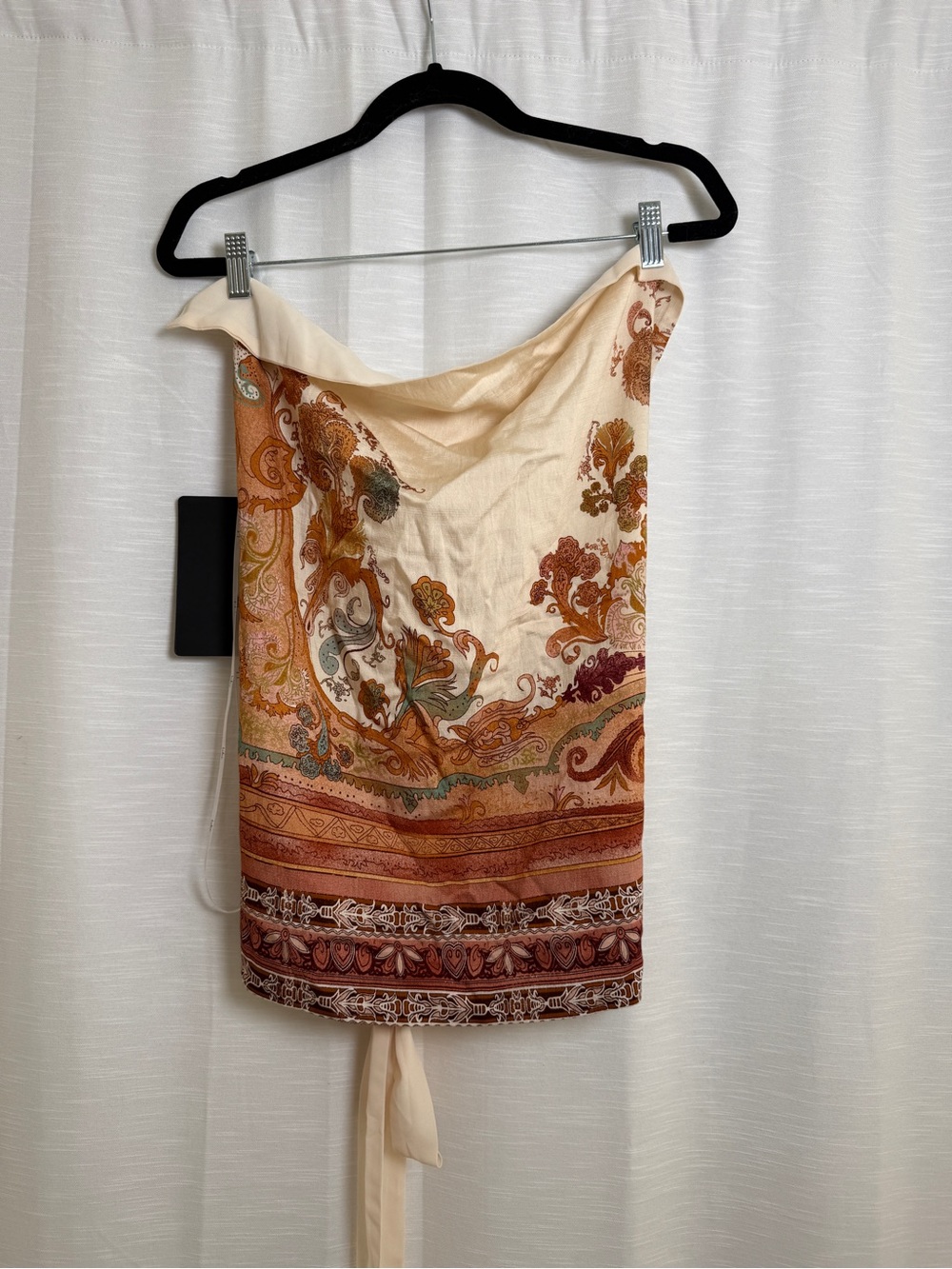 Lulus Paisley Print Cowl Neck Halter Tie Back Top Cream | NWT Size XS - Picture 7 of 15